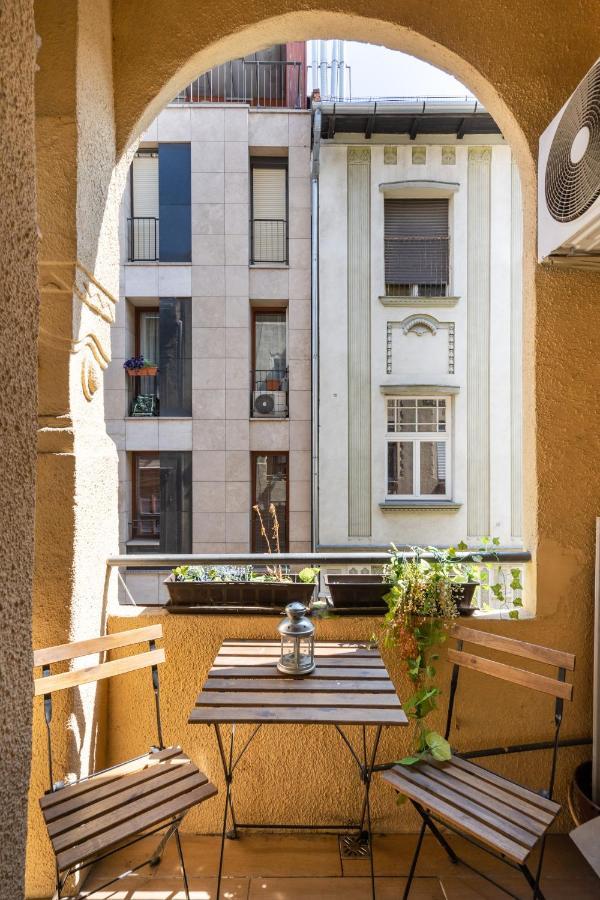 K10 - Kazinczy Street Heritage Suite - Best Location By Bqa Budapest Eksteriør billede